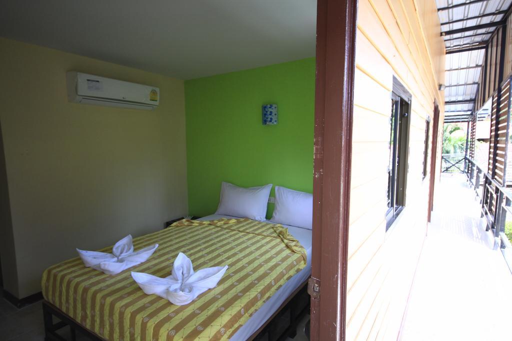 Ferienwohnung Pongpan House Phi Phi Exterior foto