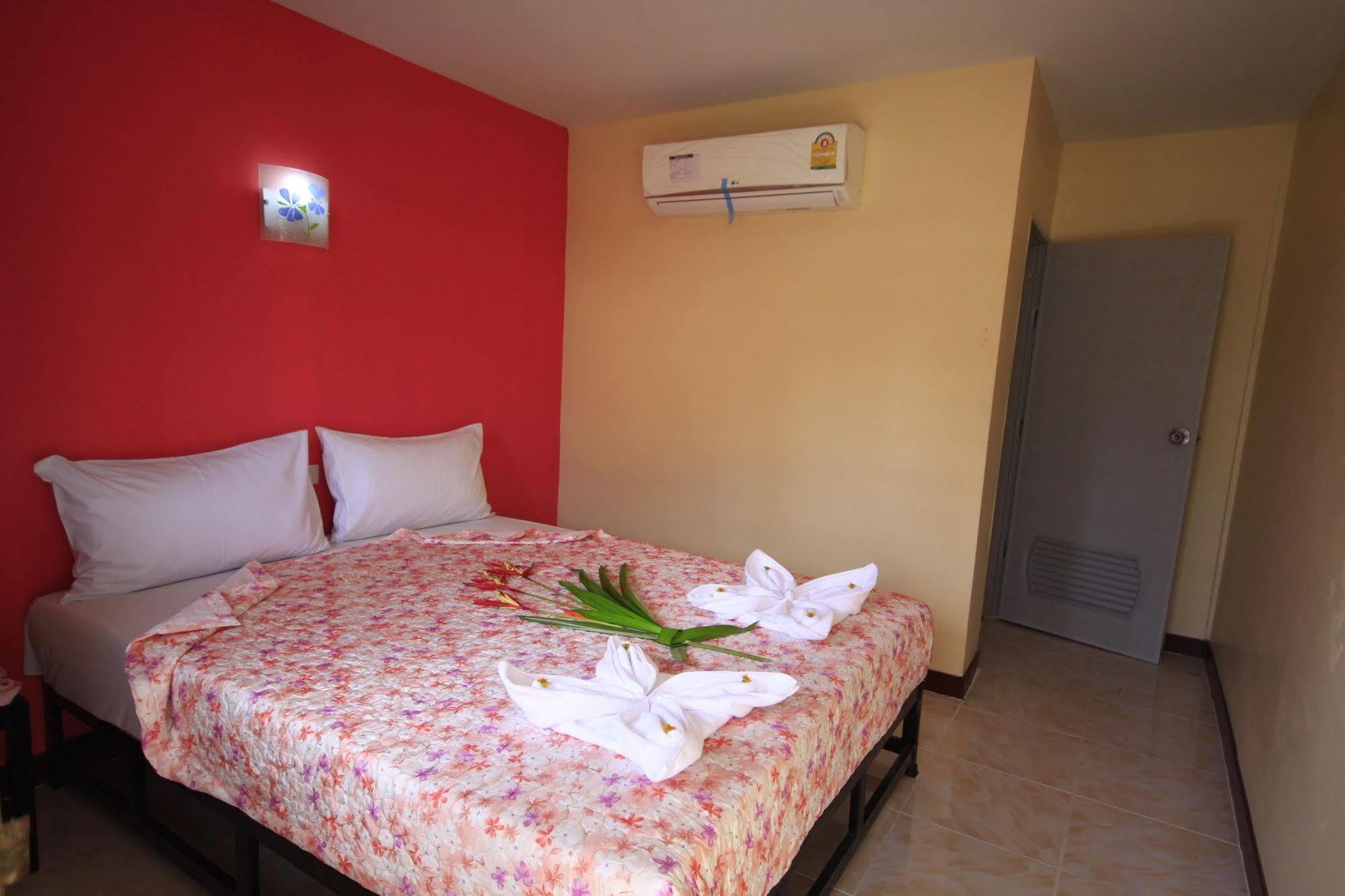 Ferienwohnung Pongpan House Phi Phi Exterior foto